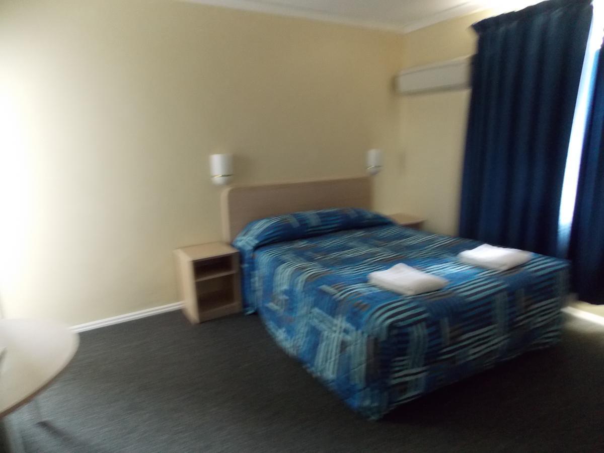 Yass Motel エクステリア 写真