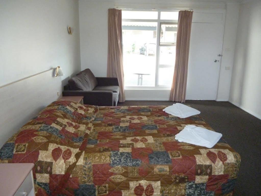 Yass Motel エクステリア 写真